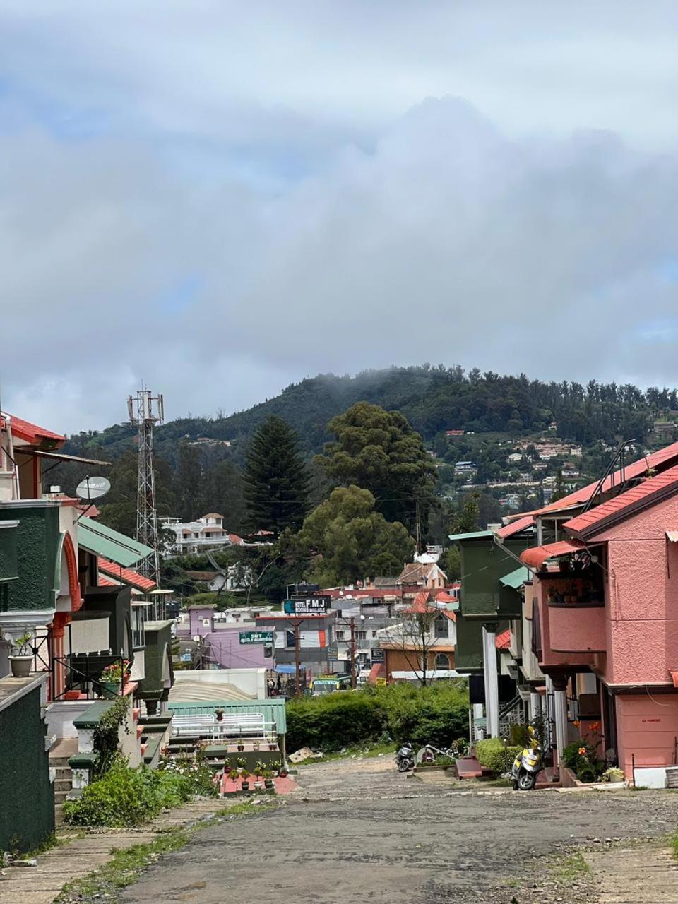Sumana Stays Ooty Exterior photo